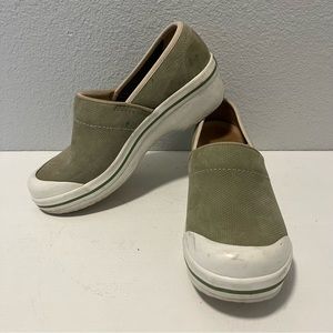 Dansko Womens Clog Shoes Beige Slip Resistant Slip On Wedges Size 6 Gift UK 37